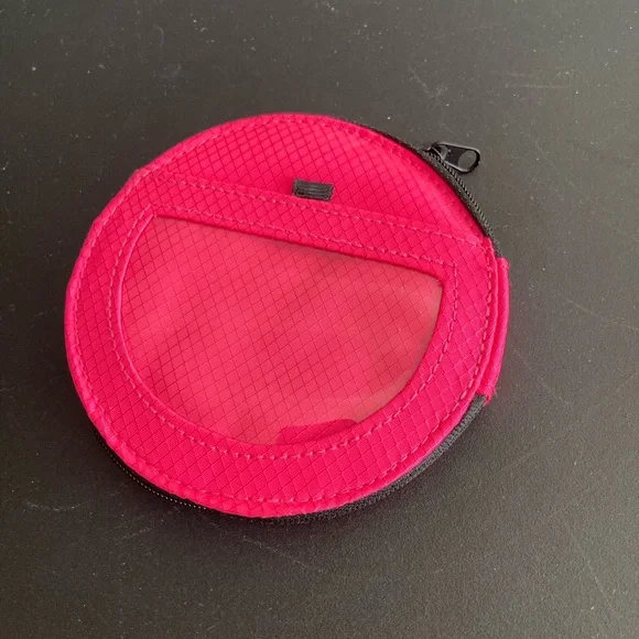 Chums Round Wallet - Picture 4 of 8